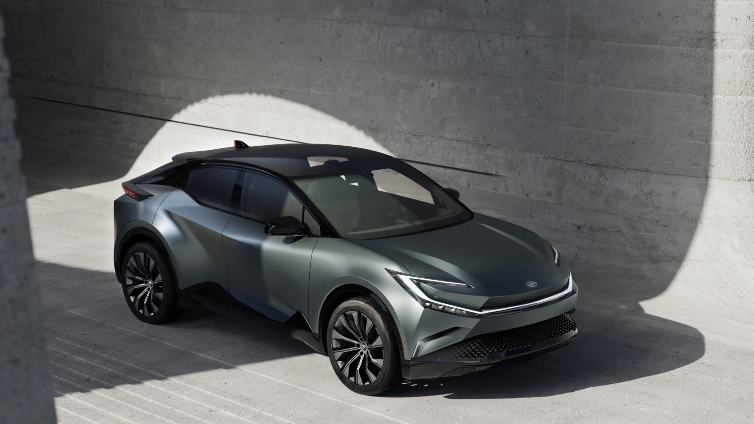Toyota bZ C-segmendi ideeauto
