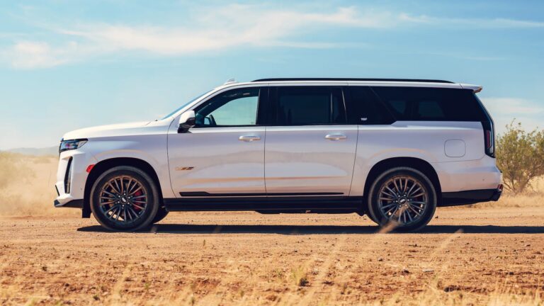 Cadillac Escalade ESV 2023