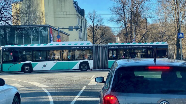 sada ja üks aastat liikluskultuursemaks esimesel poolaastal