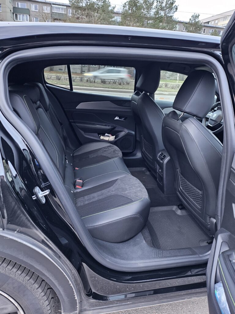 Peugeot 408, Indrek Jakobson
