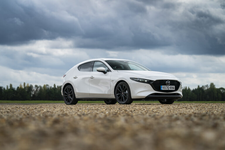 mazda 3 sünnipäev
