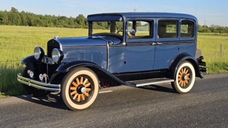 Crysler Six 1930