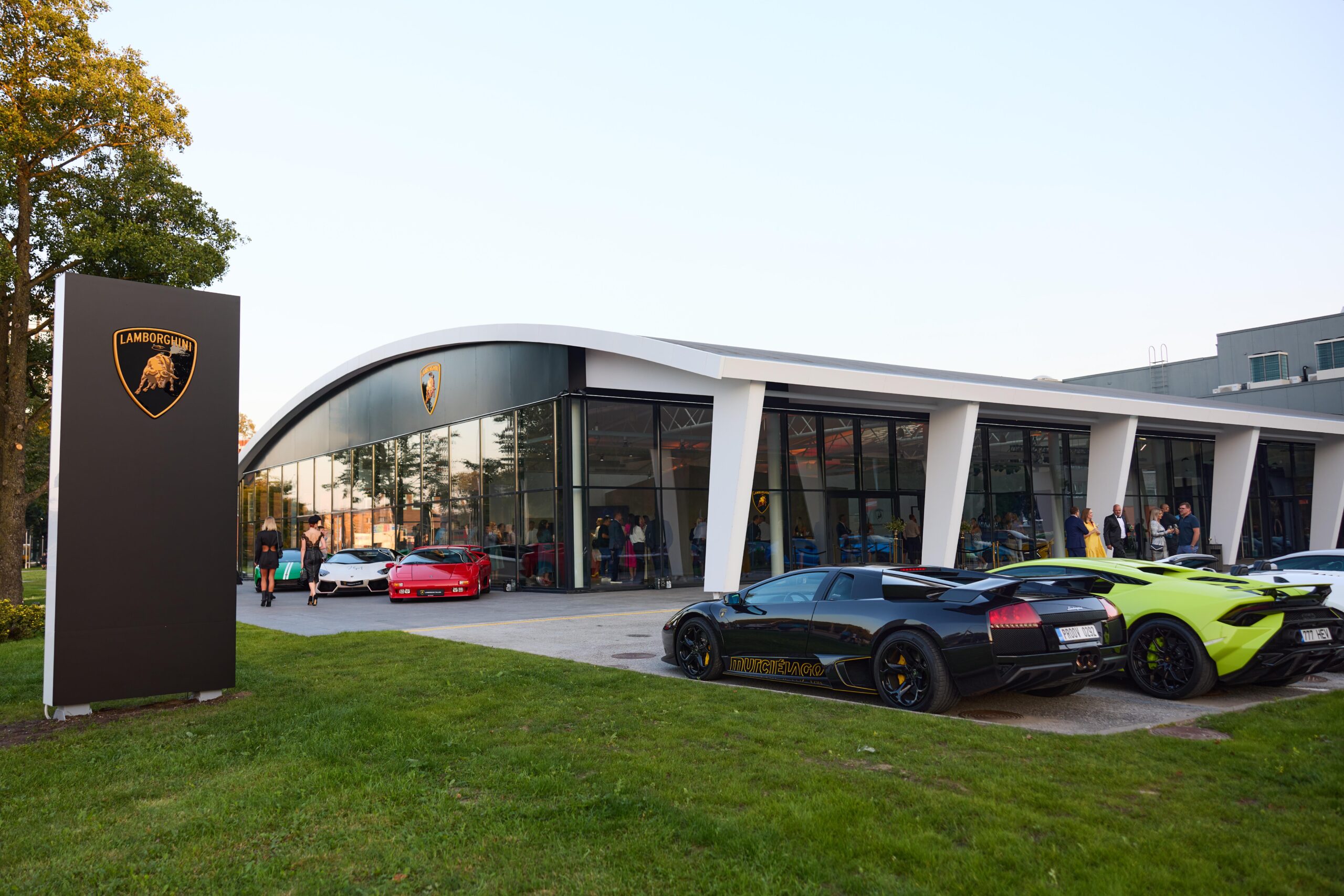 Lamborghini esinduse avamine, september 2024
