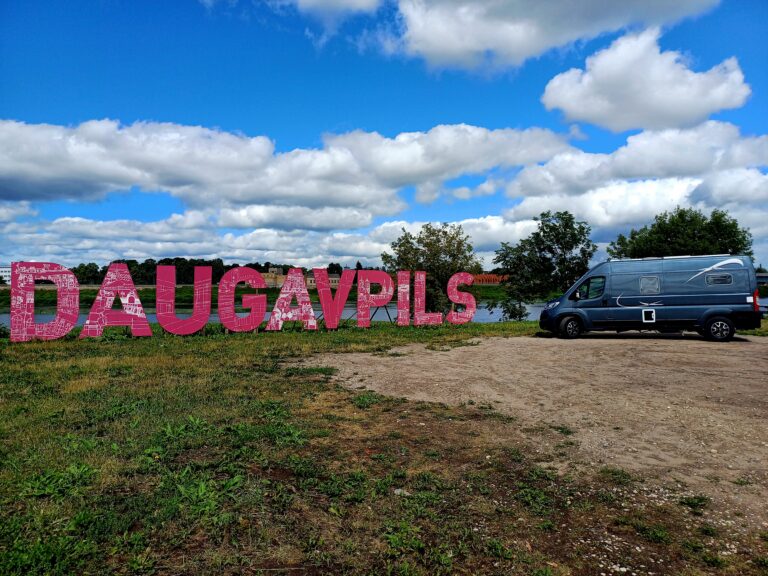 Matkaautoreis, Margit Männamaa