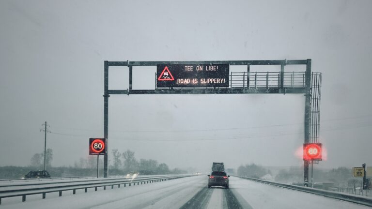 Asjad, mida talvel autosse jätta ei tohi morgiks