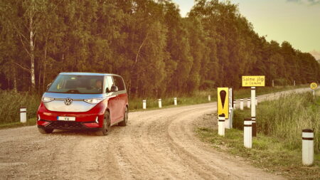 VW ID. Buzz GTX: Pilku püüdev ja armutult otse ütlev kväär