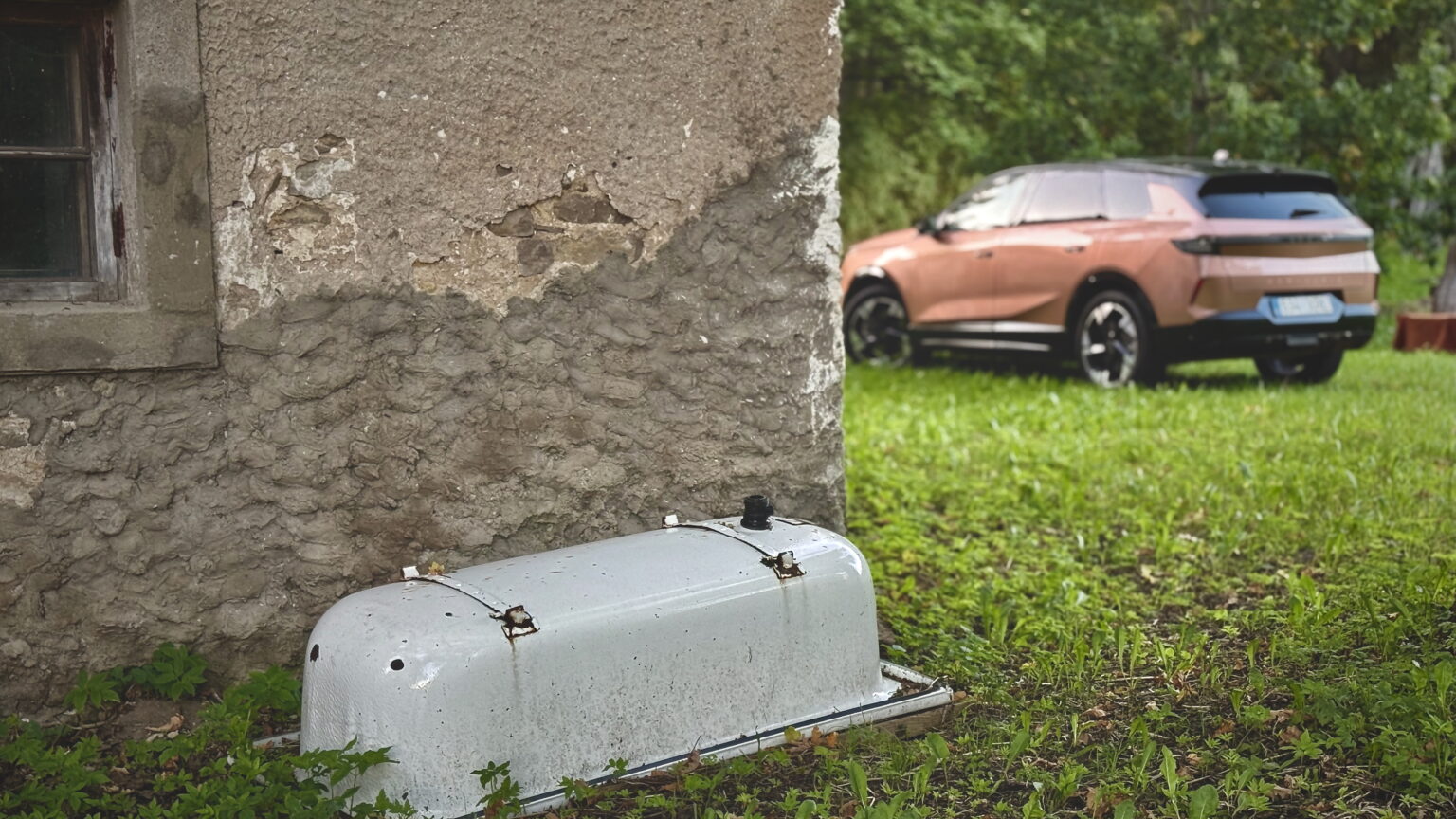 Opel, me peame rääkima