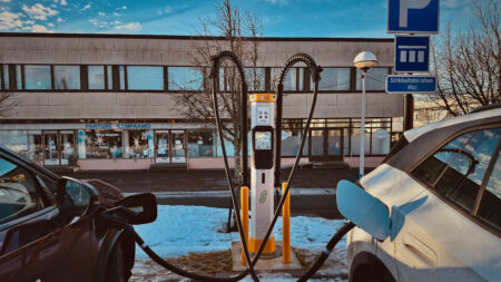 Soomes on elektriauto omanikud oma valikule truud