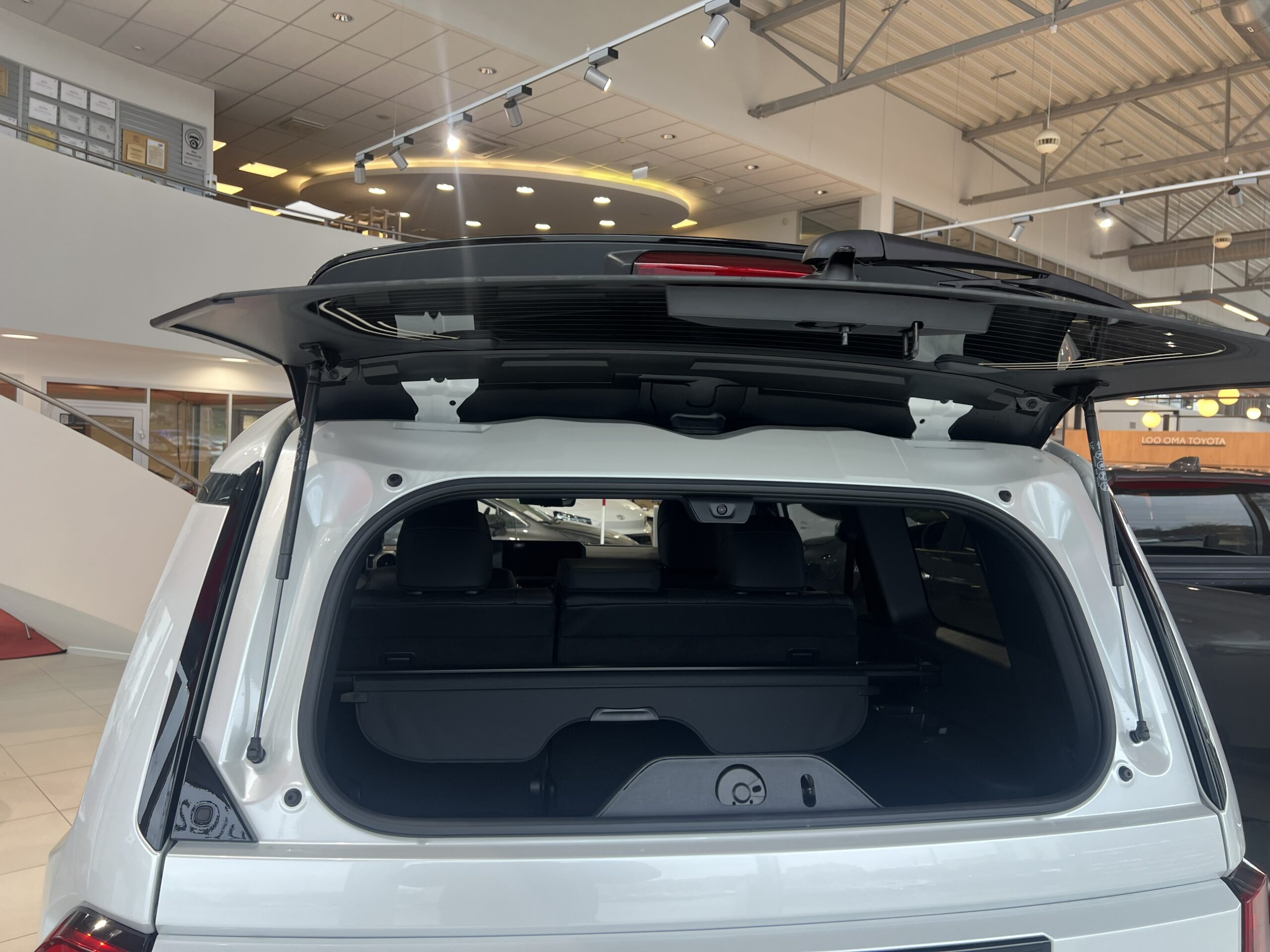 Toyota Land Cruiser 2025, Kaur Kotkas
