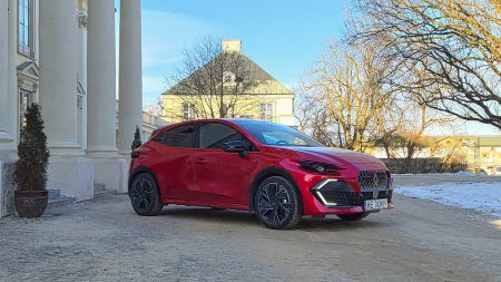 Pilk peale, käsi külge: Renault Clio VI