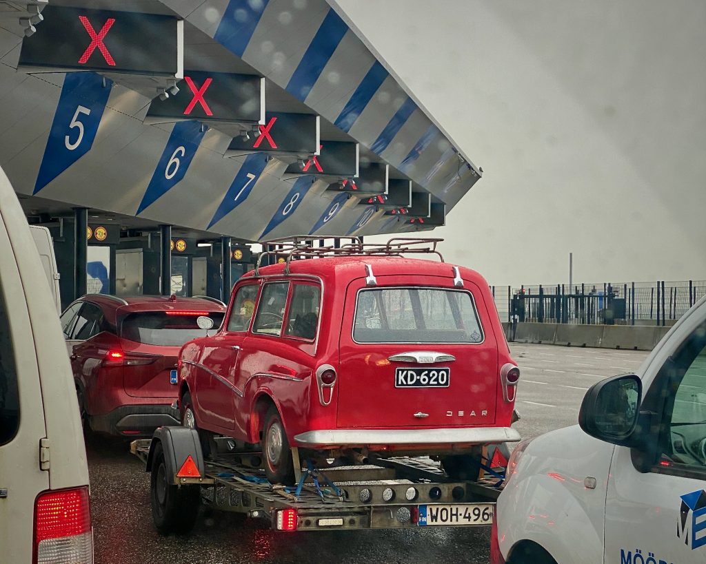 Suur Eesti-Soome liikluskultuuri(tuse) võrdlus: Kes pühak, kes patune? Kes pühak, kes patune