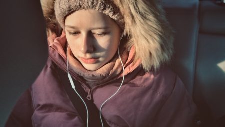 Juhtmega kõrvaklappide renessanss